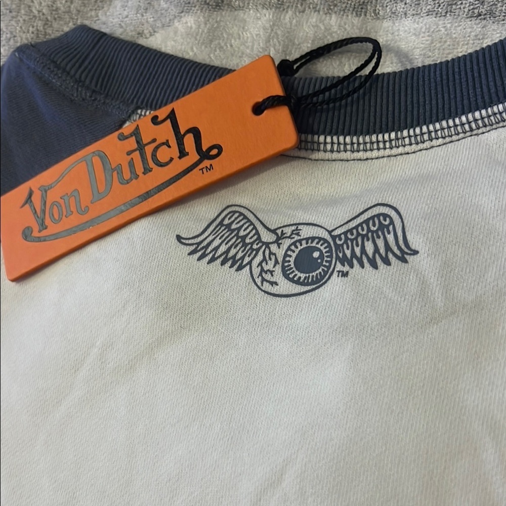 Von Dutch blueberry Cheetah Long Sleeve cropped Tee - Picture 8 of 10